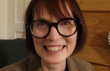 head and shoulders shot of Liz Drury