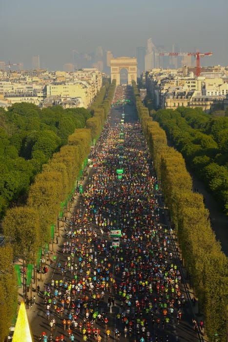 Paris Marathon 4 467px.jpg
